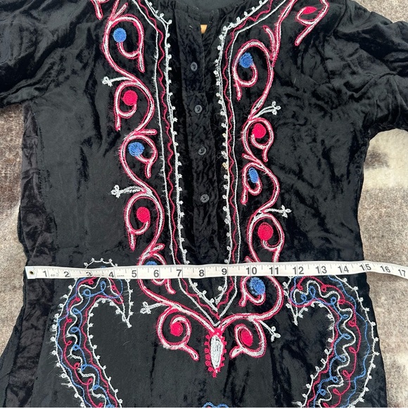 Vintage 1960s embroidered velvet bell sleeve mini dress - Picture 5 of 9